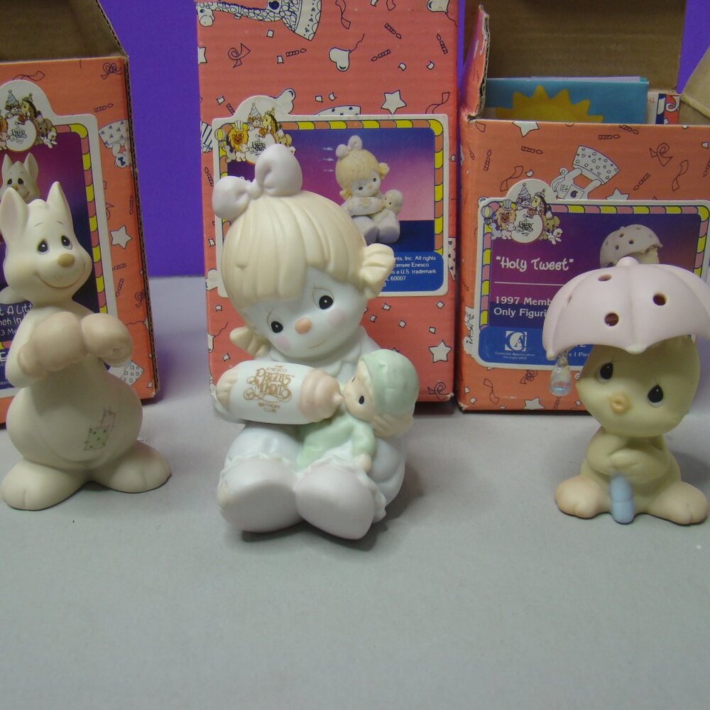 LOT of 3 pcs Precious moments, 1993-1997 in box membership items
